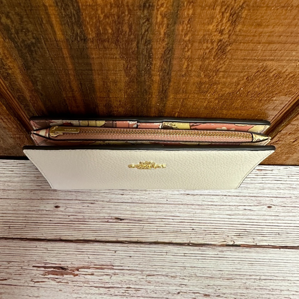 Coach Slim Zip Wallet With Floral Cluster Print Interior - Picture 3 of 6